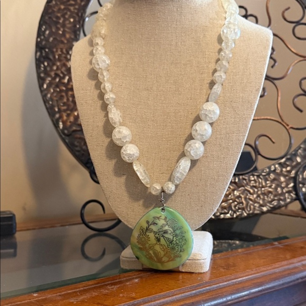 Floral Pendant Necklace with White Beads